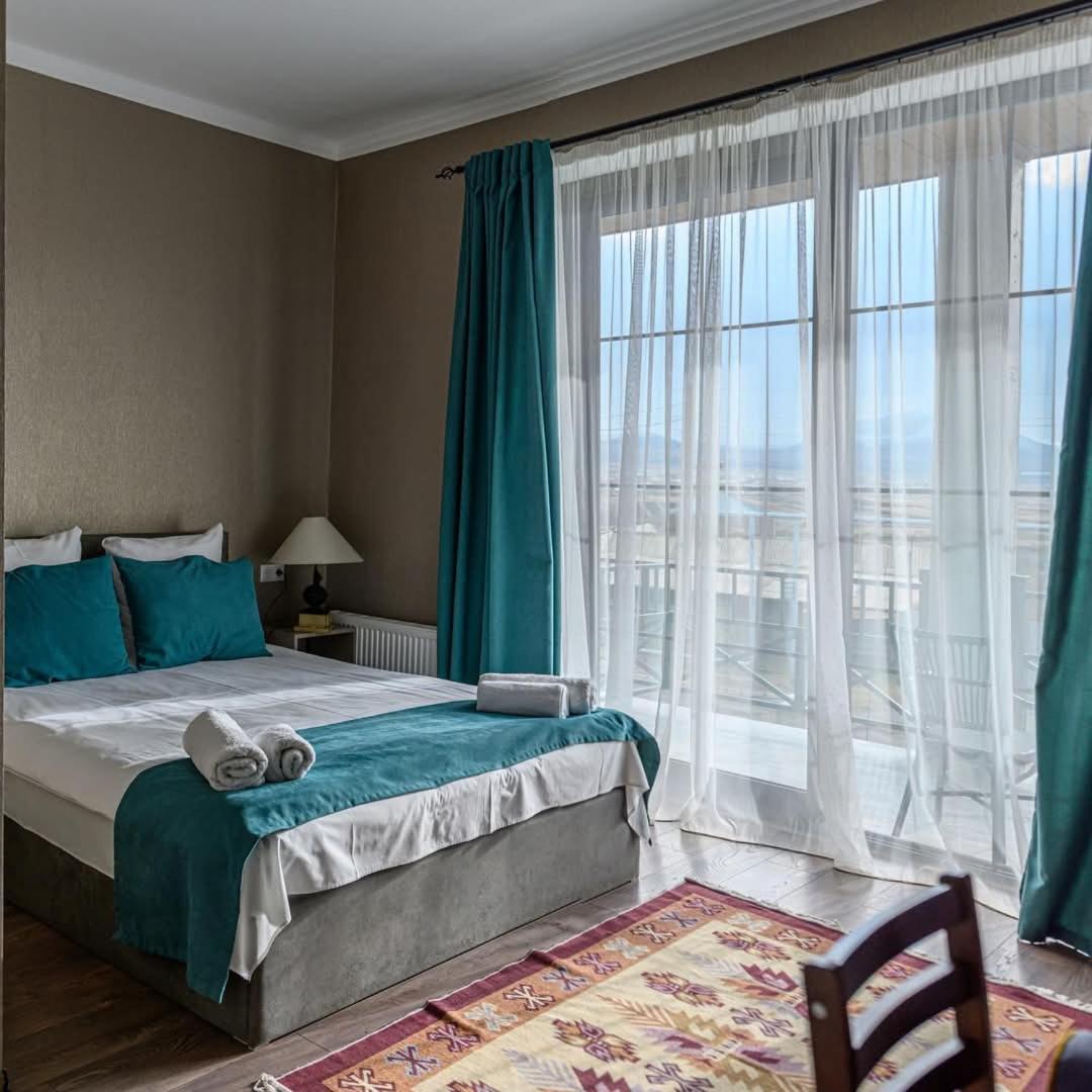 Tsaghkunk Chef House Hotel & Restaurant Sevan Exteriér fotografie